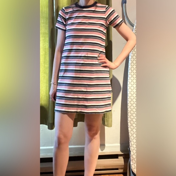 Small dress - Picture 6 of 7